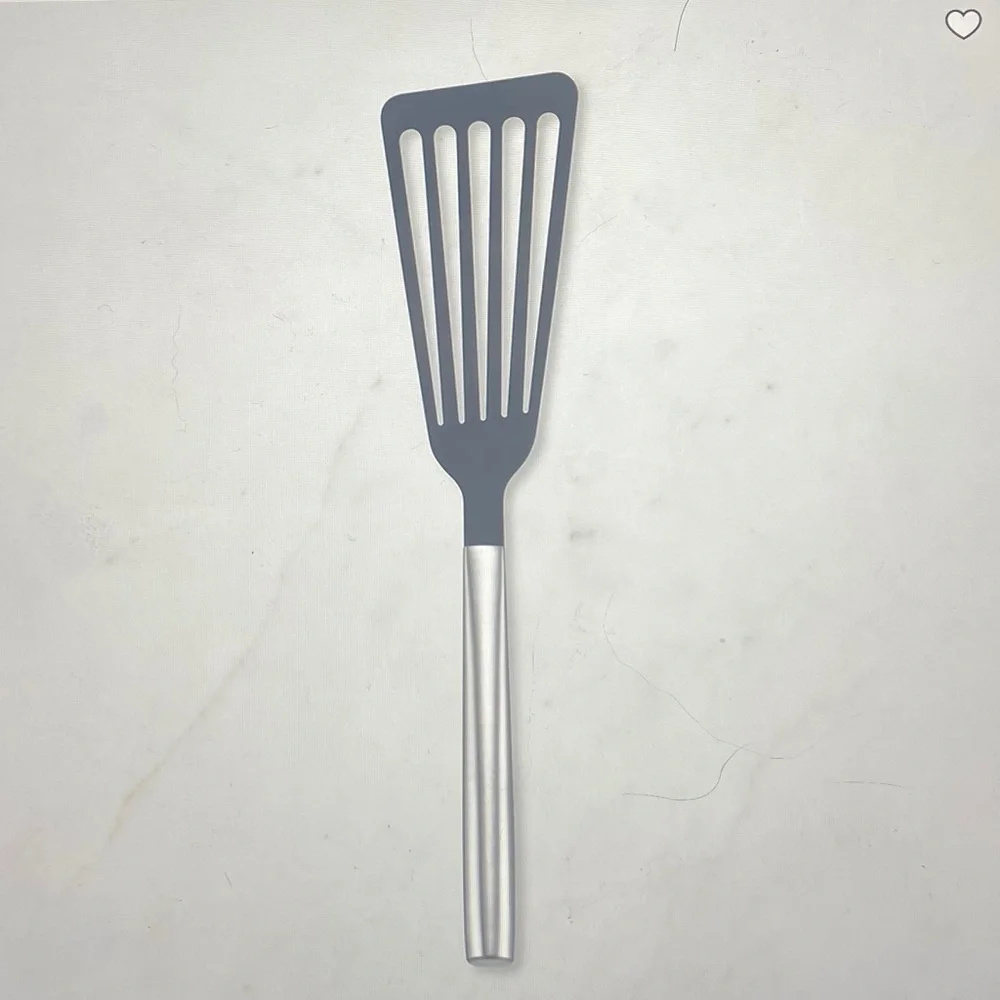 Williams Sonoma Signature Nonstick Fish Turner